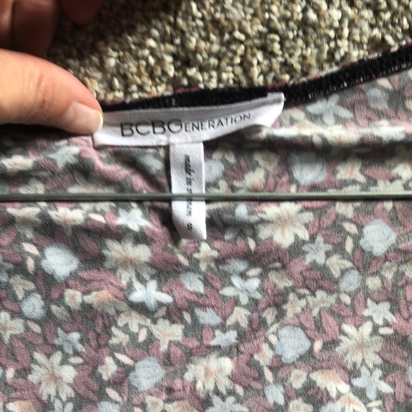 Floral Romper - Picture 5 of 6